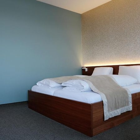 Hotel Engel Am Bahnhof เวเดนส์วิล ภายนอก รูปภาพ